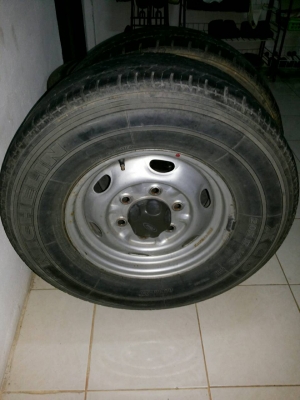 ขาย ยาง XCD 205 ขอบ 14 พร้อมกะทะ  4 เส้น 3300 บ