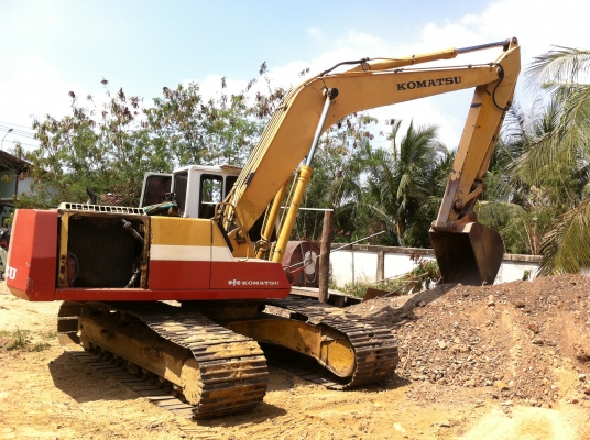 ขายรถแมคโค KOMATSU PC200-5 ไฟฟ้าครบ คอนโทรลสั้น