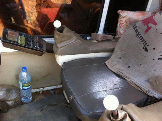 ขายรถแมคโค KOMATSU PC200-5 ไฟฟ้าครบ คอนโทรลสั้น