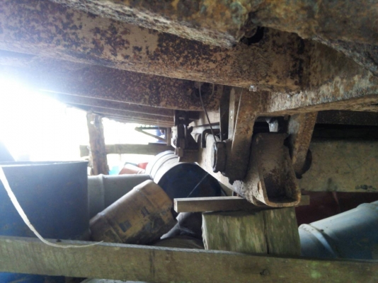 ขายกระบะดั้มสามมิตรยาว5.80ม.ยกลงจากHINO F18 มีอุปกรณ์ครบ..