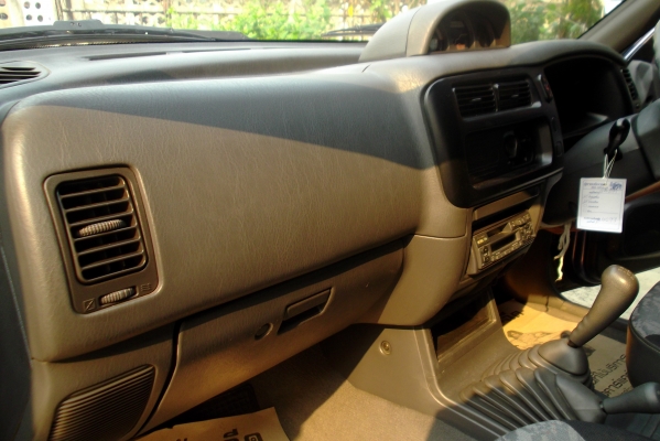 มิตซูบิชิ ปี43 4ประตู