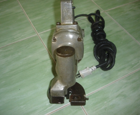 ขายกรรไกรตัดเหล็กแผ่น hitachi ตัวมิเนียม ตัดเหล็กหนาได้ 2mm