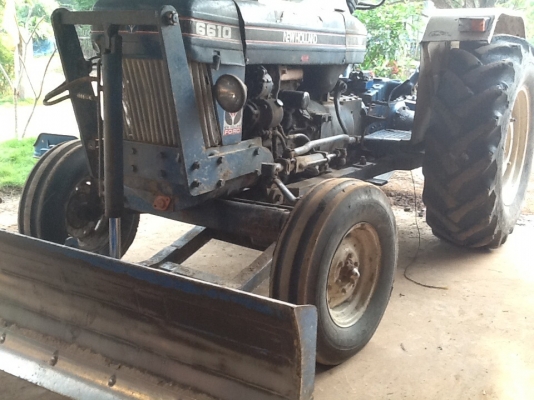 Ford 6600 เสื้อลาย ปั๊มกลม ใบมีด หางสาม พร้อมเล่มทะเบียน ขาย 380000
