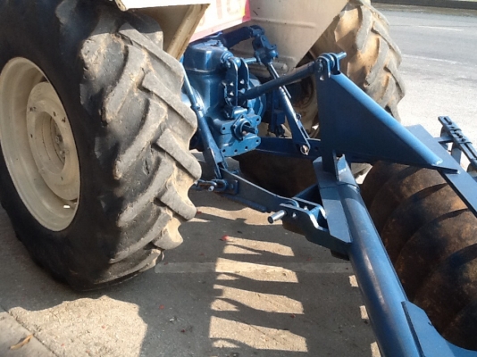 Ford 6600 เสื้อลาย ปั๊มกลม ใบมีด หางสาม พร้อมเล่มทะเบียน ขาย 380000