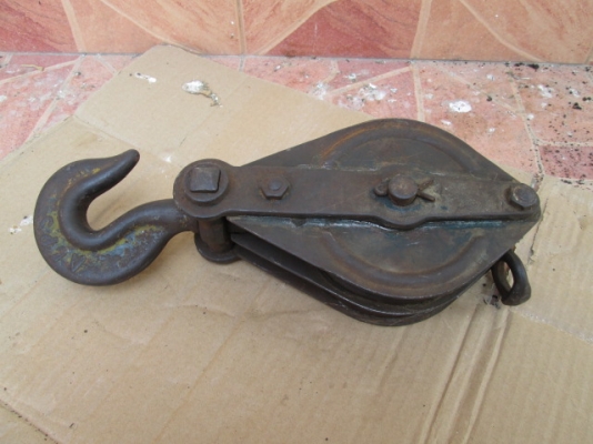 รอกเชือกแบบสาว