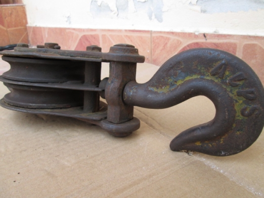 รอกเชือกแบบสาว รอกเชือกแบบสาว