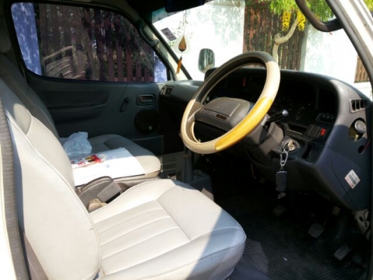 TOYOTA HIACE สวยเดิมๆ บางเดิมทั้งคัน เครื่องแน่น พร้อมใช้งาน