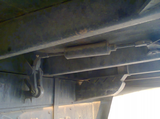 กระบะ 10 ล้อ กระบะเหล็กข้างเรียบ ดัมพ์ ยาว 6.20 เมตร อุปกรณ์ครบชุด