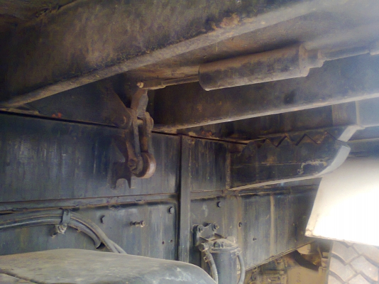 กระบะ 10 ล้อ กระบะเหล็กข้างเรียบ ดัมพ์ ยาว 6.20 เมตร อุปกรณ์ครบชุด