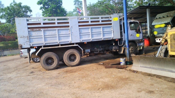 สิบล้อ FM 1J 210 แรงม้า เครื่องดี คัสซีสวย รถปี 41 ชอบราคาเท่าไรต่อรองกันได้ครับ