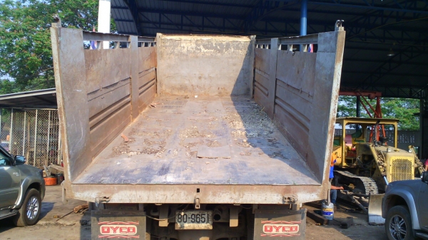 สิบล้อ FM 1J 210 แรงม้า เครื่องดี คัสซีสวย รถปี 41 ชอบราคาเท่าไรต่อรองกันได้ครับ