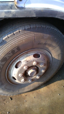 สิบล้อ FM 1J 210 แรงม้า เครื่องดี คัสซีสวย รถปี 41 ชอบราคาเท่าไรต่อรองกันได้ครับ