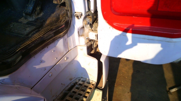 สิบล้อ FM 1J 210 แรงม้า เครื่องดี คัสซีสวย รถปี 41 ชอบราคาเท่าไรต่อรองกันได้ครับ