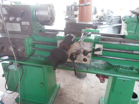 แท่นกลึง 5 ฟุต  2 เพลา เกียร์บล็อก  50,000  สนใจติดต่อ อ้อม 0898217996