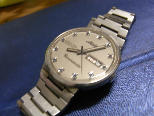 1เม.ย.((น้าเล็ก)) นำเสนอนาฬิกาข้อมือ 1เม.ย.((น้าเล็ก)) นำเสนอนาฬิกาข้อมือ