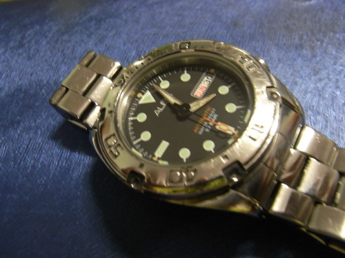 1เม.ย.((น้าเล็ก)) นำเสนอนาฬิกาข้อมือ