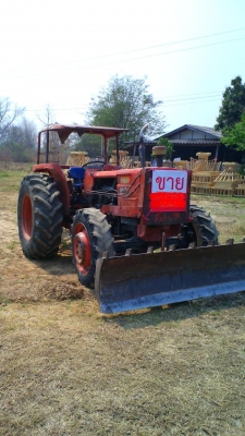 รถไถ KUBOTA 8030 DT 4WD เครื่องดี เกียร์ดี สีเดิม ๆ มีทะเบียนครบ ชอบราคาเท่าไร ต่อรองกันได้ครับ