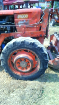 รถไถ KUBOTA 8030 DT 4WD เครื่องดี เกียร์ดี สีเดิม ๆ มีทะเบียนครบ ชอบราคาเท่าไร ต่อรองกันได้ครับ