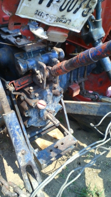 รถไถ KUBOTA 8030 DT 4WD เครื่องดี เกียร์ดี สีเดิม ๆ มีทะเบียนครบ ชอบราคาเท่าไร ต่อรองกันได้ครับ