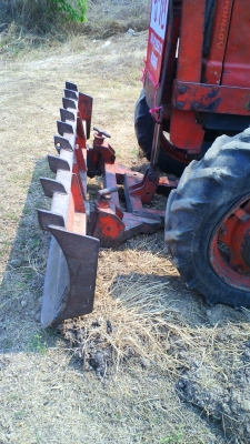 รถไถ KUBOTA 8030 DT 4WD เครื่องดี เกียร์ดี สีเดิม ๆ มีทะเบียนครบ ชอบราคาเท่าไร ต่อรองกันได้ครับ