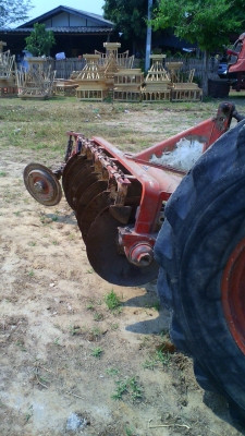 รถไถ KUBOTA 8030 DT 4WD เครื่องดี เกียร์ดี สีเดิม ๆ มีทะเบียนครบ ชอบราคาเท่าไร ต่อรองกันได้ครับ