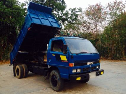 ขายรถบรรทุกหกล้อดัมพ์ ISUZU NPR เครื่อง 110 แรง รถห้าง เกียร์สั้น Fหน้าFหลัง พวงมาลัยพาวเวอร์ ทะเบียนพร้อม