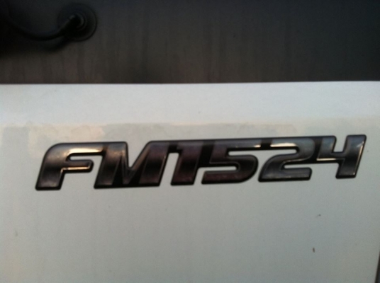 MITSUBISHI FUSO 6 ล้อตู้บรรทุก 10 บาน