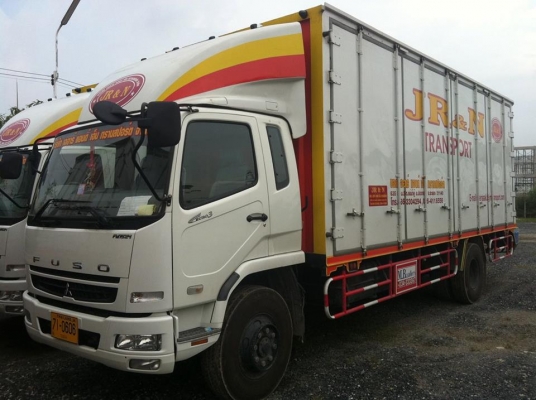 MITSUBISHI FUSO 6 ล้อตู้บรรทุก 10 บาน