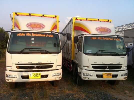 MITSUBISHI FUSO 6 ล้อตู้บรรทุก 10 บาน