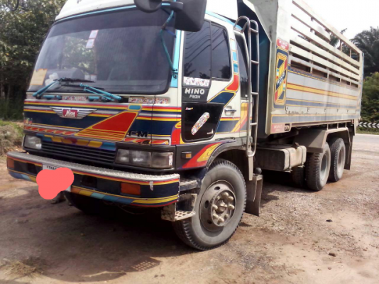 ขายดาวน์รถ 10 ล้อดัมพ์ HINO FM3H 195 แรงม้า ขายดาวน์ 450000 ผ่อนต่อ 17950 X 40 = 718000 ราคา 1160000