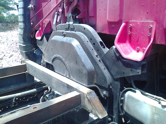 หกล้อ ISUZU-FRR ร็อกกื้195แรง ยาง8.25"ราคา845000บ.ต่อรองครับ