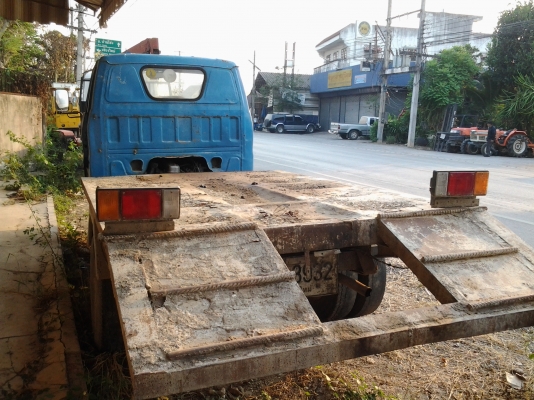 รถเทเลอร์ 6 ล้อ อีซูซุ KS พร้อมใช้งาน รถเทเลอร์ 6 ล้อ อีซูซุ KS พร้อมใช้งาน