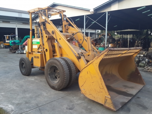 ขาย รถตัก KOMATSU รุ่น SD23 มือสองญี่ปุ่น