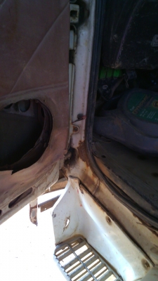 หกล้อ ISUZU FSR11HK บรรทุกน้ำ ๘ ๐๐๐ ลิตร