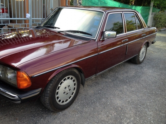 ขาย!!!เบ๊นซ์230 เครื่อง2j ติดlpgแจ้งลงเล่มแล้ว ขับแบบประหยัด แอร์เย็น ชุดสีสวย มีสัญญานกันขโมย พร้อมใช้งาน 88000บาท^^