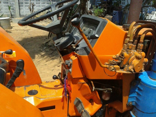 ขายรถไถ KUBOTA L1-28 2เพลา พร้อมดันหน้า เครื่องไดเร็ก4สูบ พาวเวอร์ ขายรถไถ KUBOTA L1-28 2เพลา พร้อมดันหน้า เครื่องไดเร็ก4สูบ พาวเวอร์