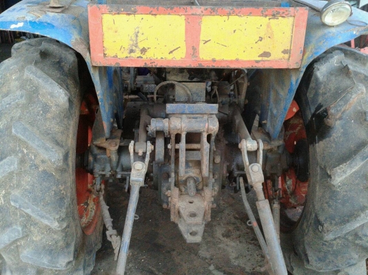 ขายรถไถ ISEKI TS3110F 2เพลา พวงมาลัยพาวเวอร์ เพลาหน้าเสียเปลี่ยนลูกปืนซีลก็ใช้ได้เหมือนเดิม