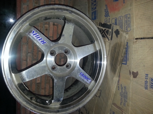 แม็กยุ่นแท้17/7.5  สวยๆ1ชุด