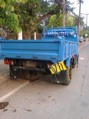 ขาย6ล้อดั้ม TL85แรง เครื่องดีคัดซีสวย รถบ้าน สภาพพร้อมใช้