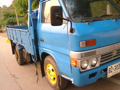 ขาย6ล้อดั้ม TL85แรง เครื่องดีคัดซีสวย รถบ้าน สภาพพร้อมใช้