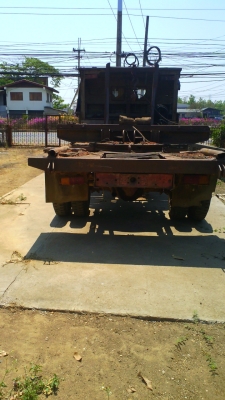 หกล้อเบ๊นซ์ เครื่องหกสูบ มีวินซ์ลาก