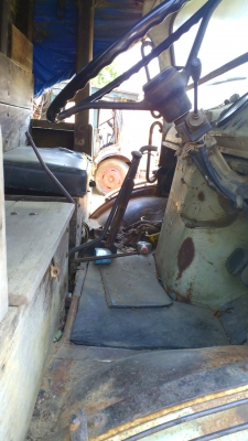 หกล้อเบ๊นซ์ เครื่องหกสูบ มีวินซ์ลาก