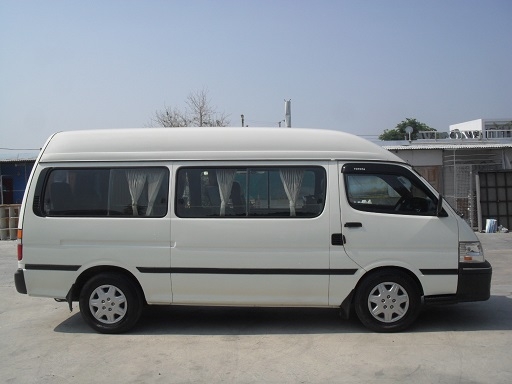 ขายรถตู้หลังคาสูง ปี2002 สภาพดี พร้อมใช้