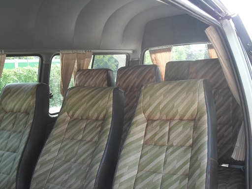 ขายรถตู้หลังคาสูง ปี2002 สภาพดี พร้อมใช้