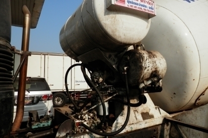 รถโม่ปูน NISSAN UD CW51 ปี51-290 TURBO โม่นอก6คิว