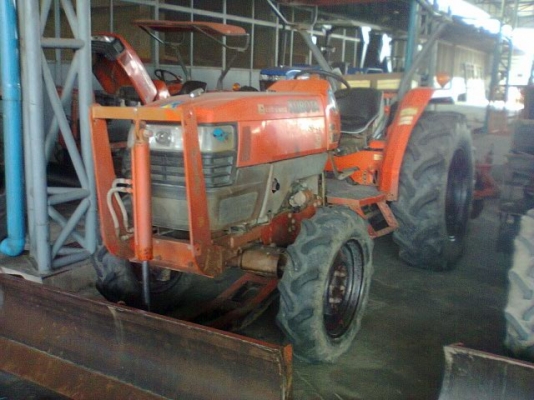 KUBOTA L4508 พร้อมใบดัน+ผาน6+โรตารี่ ต่อรองกันได้ครับ สนใจติดต่อ 087-1705164 , 0859339361