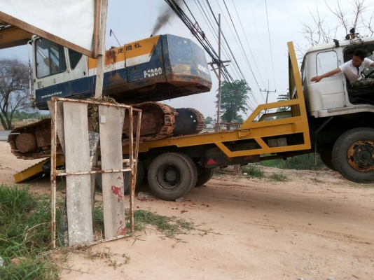 ขายรถสิบล้อ เพลาเดียว. NISSAN. UD. หางลากแม็คโคได้  สถาพดี