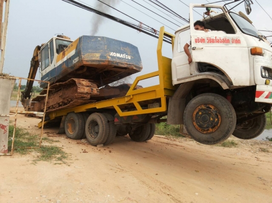 ขายรถสิบล้อ เพลาเดียว. NISSAN. UD. หางลากแม็คโคได้  สถาพดี