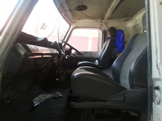 ขายรถสิบล้อ เพลาเดียว. NISSAN. UD. หางลากแม็คโคได้  สถาพดี