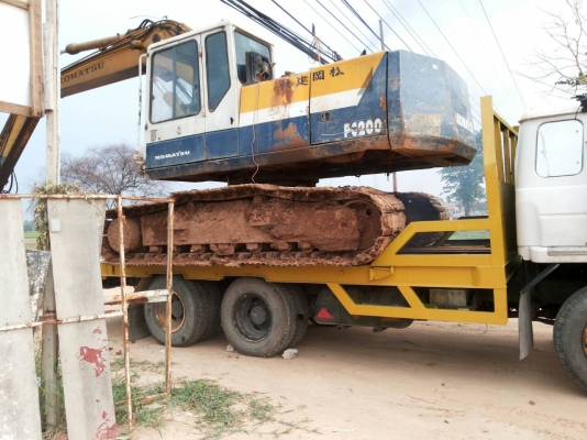 ขายรถสิบล้อ เพลาเดียว. NISSAN. UD. หางลากแม็คโคได้  สถาพดี